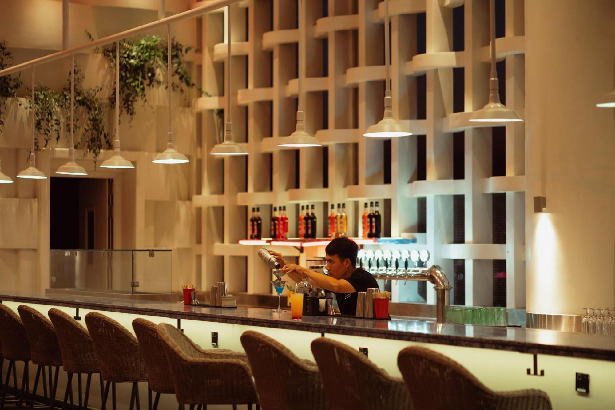 Wink Hotel Tuy Hoa Beach - 24Hrs Stay & Rooftop Pool Bar ภายนอก รูปภาพ