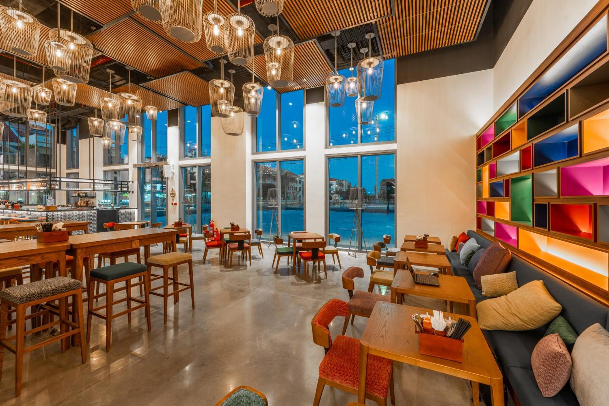 Wink Hotel Tuy Hoa Beach - 24Hrs Stay & Rooftop Pool Bar ภายนอก รูปภาพ