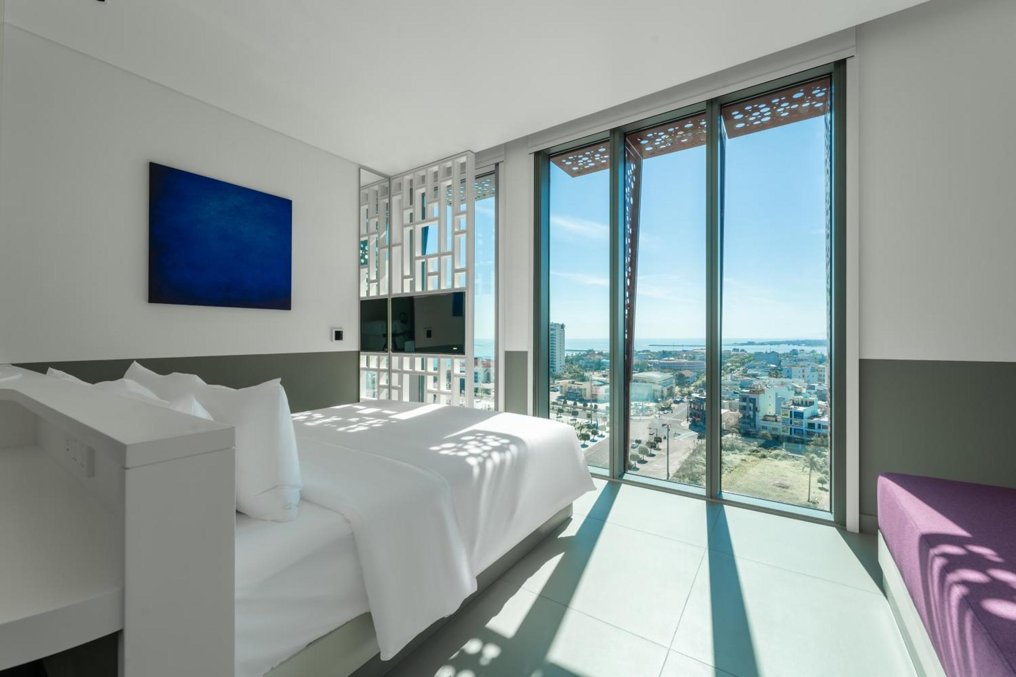 Wink Hotel Tuy Hoa Beach - 24Hrs Stay & Rooftop Pool Bar ภายนอก รูปภาพ